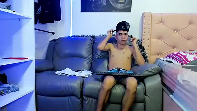 alejoSteele online show from 11/23/25, 12:10