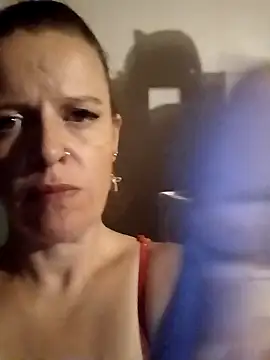 ItIsMeMM143 online show from 11/13/25, 07:51