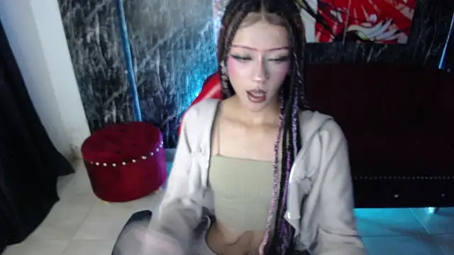 Snapshot of Sweet_dolly_m chatting on 11/21/25, 04:16 Sweet dolly m online show from 11/21/25, 04:16