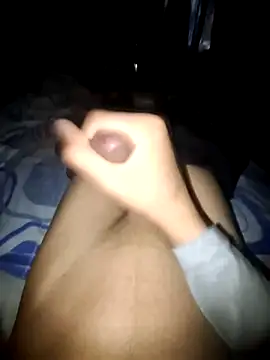 Snapshot of Jos3pxyy chatting on 11/15/25, 10:04 Jos3pxyy online show from 11/15/25, 10:04