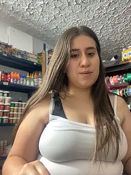 Snapshot of Scarlett_Noire_outdoors chatting on 11/14/25, 11:46 Scarlett Noire outdoors online show from 11/14/25, 11:46