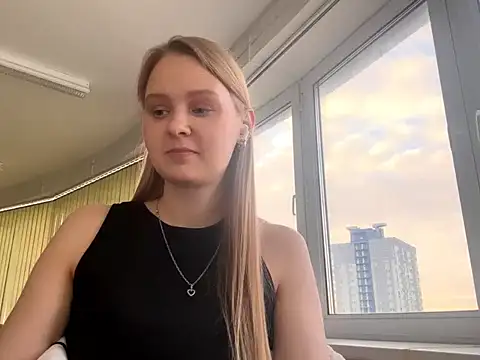 PaulitaSolow online show from 11/16/25, 06:52