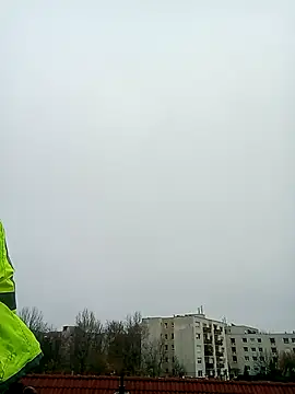 Snapshot of Motosz chatting on 11/15/25, 11:29 Motosz online show from 11/15/25, 11:29