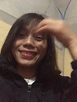 Snapshot of Trangbabylove chatting on 11/15/25, 01:18 Trangbabylove online show from 11/15/25, 01:18