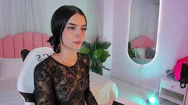 Snapshot of kassandr4_ chatting on 11/20/25, 05:34 kassandr4 online show from 11/20/25, 05:34