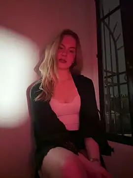 Josefinswe online show from 11/27/25, 08:33