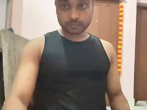 Snapshot of sexy_rowdy chatting on 11/16/25, 06:02 sexy rowdy online show from 11/16/25, 06:02