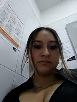 Lunabella3 online show from 11/26/25, 02:45