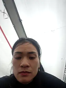 Snapshot of alibaba37a chatting on 11/17/25, 05:02 alibaba37a online show from 11/17/25, 05:02