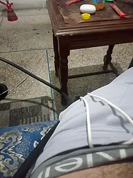 achraf1997Dial online show from 11/17/25, 10:04