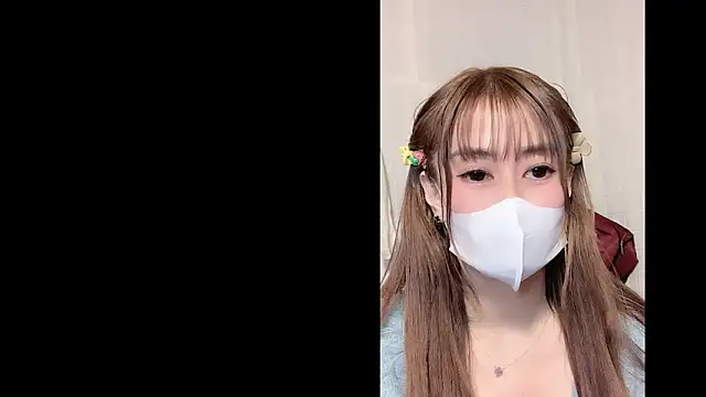 Snapshot of MiAnna-Lovee chatting on 11/20/25, 02:50 MiAnna-Lovee online show from 11/20/25, 02:50