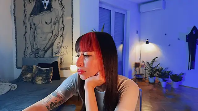 Snapshot of inked_witch chatting on 10/27/25, 04:11 inked witch online show from 10/27/25, 04:11