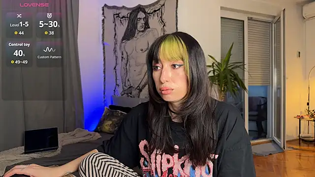 Snapshot of inked_witch chatting on 11/18/25, 03:05 inked witch online show from 11/18/25, 03:05