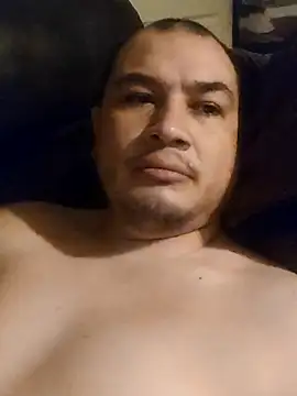 julioagc12 online show from 11/18/25, 06:40