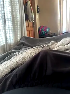 Snapshot of jirrejy chatting on 11/18/25, 05:56 jirrejy online show from 11/18/25, 05:56