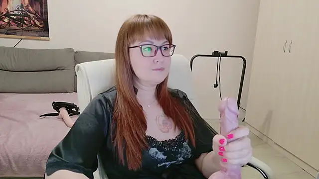 Foxy-lady online show from 10/22/25, 07:35