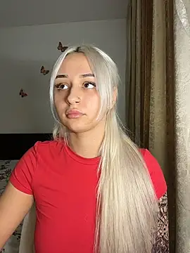 Snapshot of Kylie_One chatting on 11/27/25, 07:38 Kylie One online show from 11/27/25, 07:38