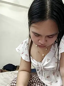 Snapshot of melee_love@xh chatting on 11/20/25, 06:51 melee lovexh online show from 11/20/25, 06:51