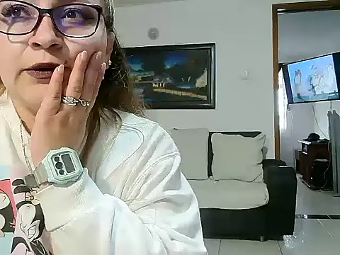 LexieNatty online show from 11/19/25, 07:36