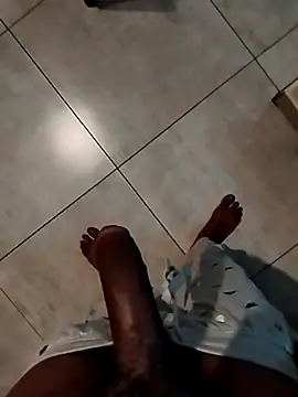 Snapshot of urgentlyfixer chatting on 11/20/25, 08:08 urgentlyfixer online show from 11/20/25, 08:08