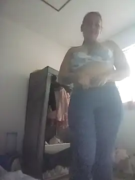 mamacalientica online show from 11/20/25, 04:12