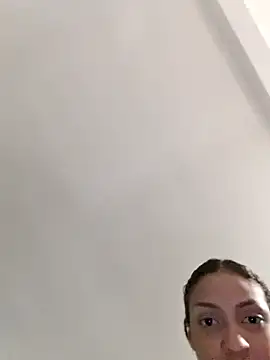 Snapshot of Xksthggbghjgff chatting on 11/20/25, 02:45 Xksthggbghjgff online show from 11/20/25, 02:45