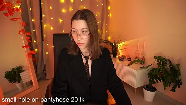 AnnetteLane online show from 11/20/25, 05:51