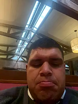 Snapshot of HaroldG1996 chatting on 11/19/25, 10:48 HaroldG1996 online show from 11/19/25, 10:48