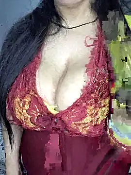 Snapshot of kanzaala chatting on 11/19/25, 10:32 kanzaala online show from 11/19/25, 10:32