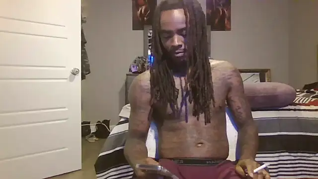 Snapshot of TattedRasta2x0 chatting on 11/20/25, 04:12 TattedRasta2x0 online show from 11/20/25, 04:12