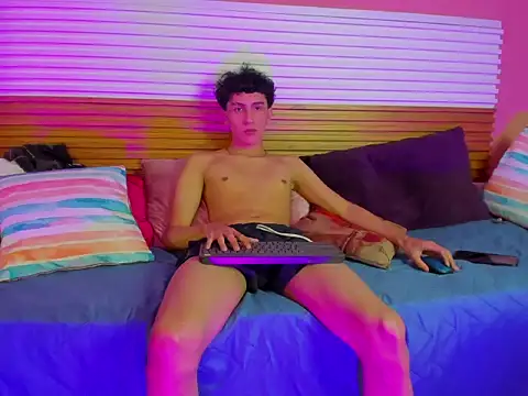 oni dude117620 online show from 11/20/25, 08:19