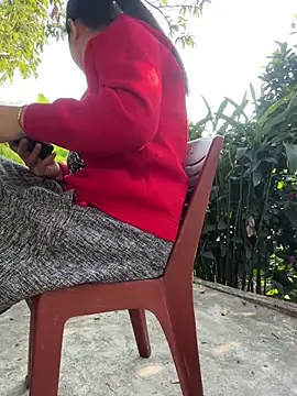 suna218 online show from 11/30/25, 01:09