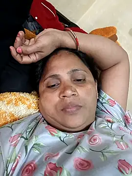 luxneha online show from 11/20/25, 07:41