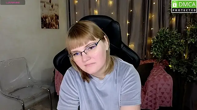 Snapshot of Sofia508 chatting on 11/22/25, 03:49 Sofia508 online show from 11/22/25, 03:49