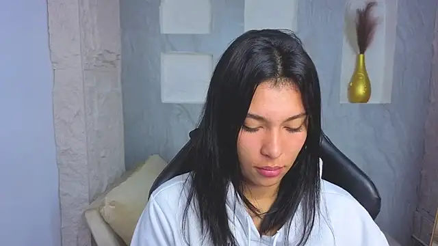 Paris b  online show from 11/26/25, 03:18