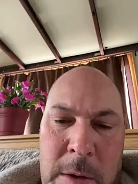 Snapshot of kinkycouple6688 chatting on 11/20/25, 03:12 kinkycouple6688 online show from 11/20/25, 03:12