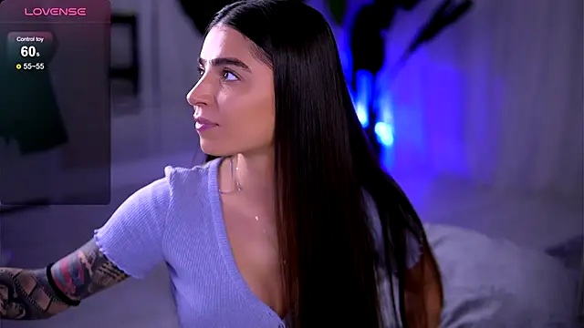 Snapshot of PureEllieX chatting on 11/27/25, 05:31 PureEllieX online show from 11/27/25, 05:31