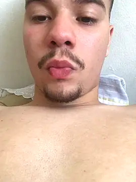 Snapshot of vitorwez chatting on 11/22/25, 03:55 vitorwez online show from 11/22/25, 03:55