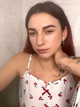 Snapshot of Sabrinakis chatting on 11/22/25, 11:37 Sabrinakis online show from 11/22/25, 11:37