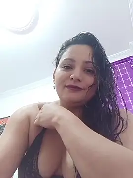 saritt loveme online show from 11/22/25, 12:37