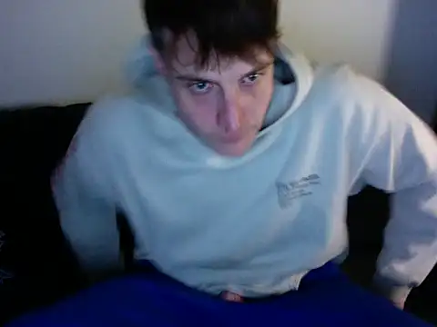 Snapshot of zungzbr chatting on 11/21/25, 07:34 zungzbr online show from 11/21/25, 07:34