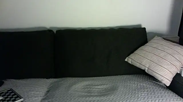 Snapshot of zungzbr chatting on 11/23/25, 05:35 zungzbr online show from 11/23/25, 05:35