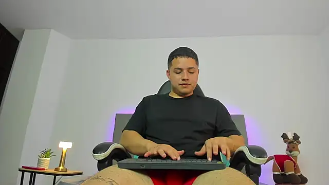 bry hill online show from 11/25/25, 01:33