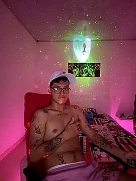 xanderss12  online show from 11/22/25, 12:09