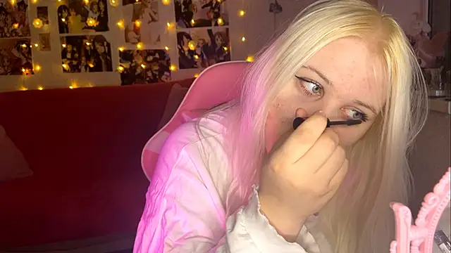 melissara1n online show from 12/04/25, 01:59