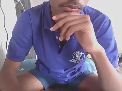 FreakyCharmXOXO online show from 11/22/25, 07:07