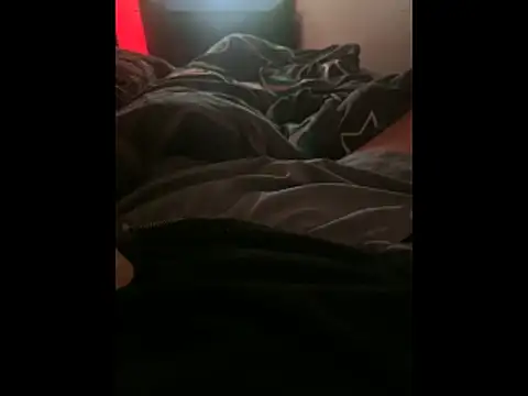 Snapshot of BlumenFeet630 chatting on 11/22/25, 04:50 BlumenFeet630 online show from 11/22/25, 04:50