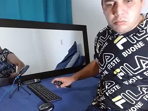 Snapshot of Kevin_Marcano chatting on 11/26/25, 12:22 Kevin Marcano online show from 11/26/25, 12:22