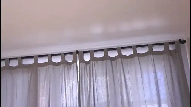 Snapshot of HelenSprintty_ chatting on 11/23/25, 11:54 HelenSprintty online show from 11/23/25, 11:54