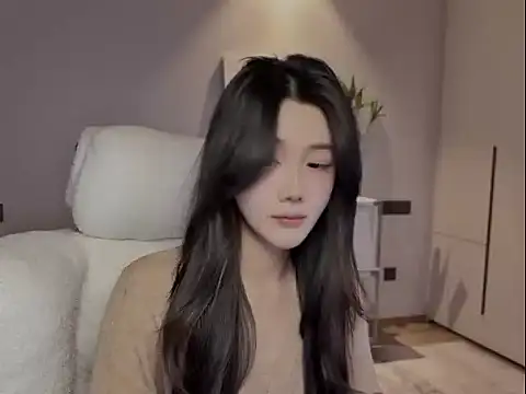 Snapshot of VVianan-ccc chatting on 11/24/25, 07:35 VVianan-ccc online show from 11/24/25, 07:35